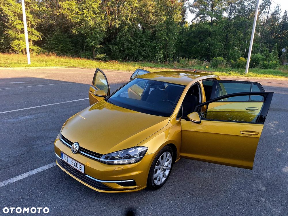 Volkswagen Golf - 24