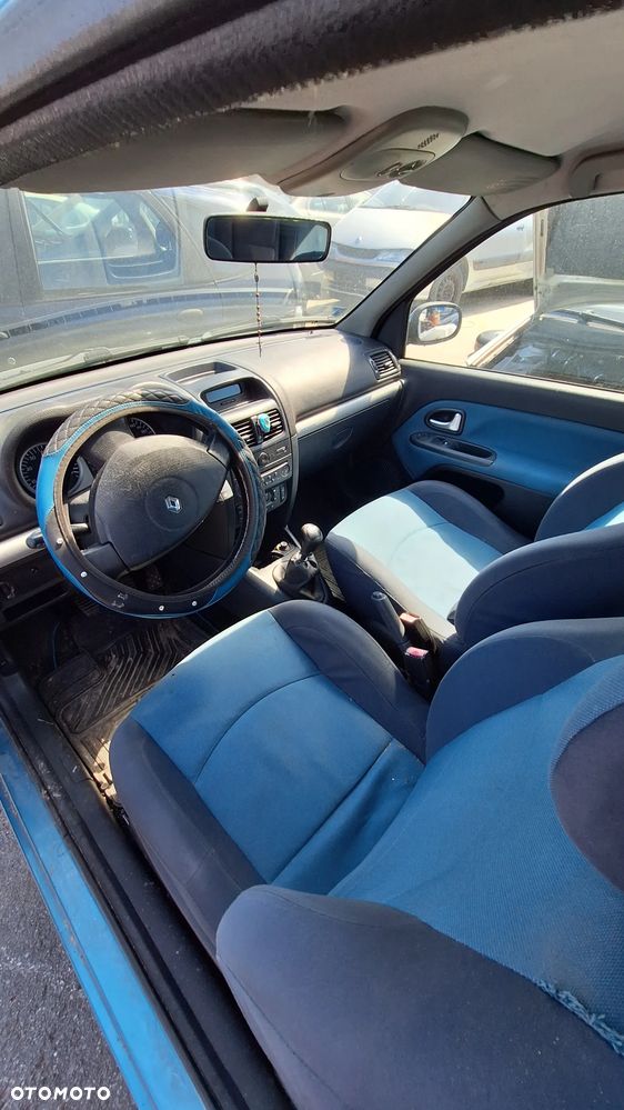 Renault Clio 1.5 dCi Expression - 8