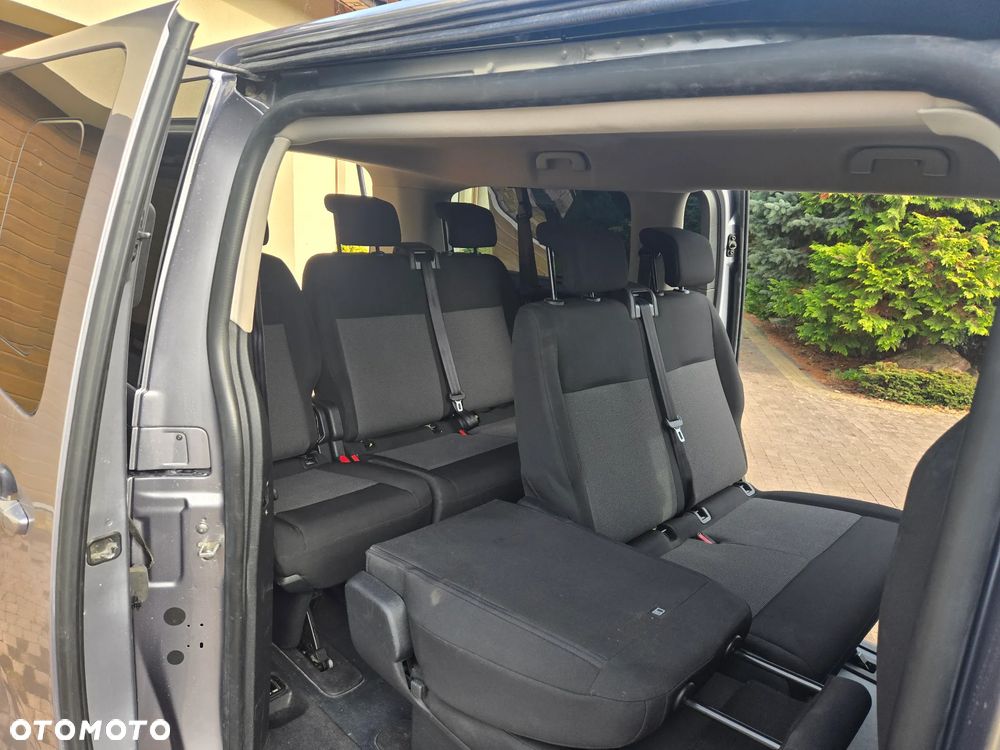 Peugeot Traveller - 16