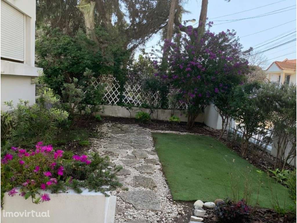 Excelente apartamento T2 a minutos da praia - Grande imagem: 2/16