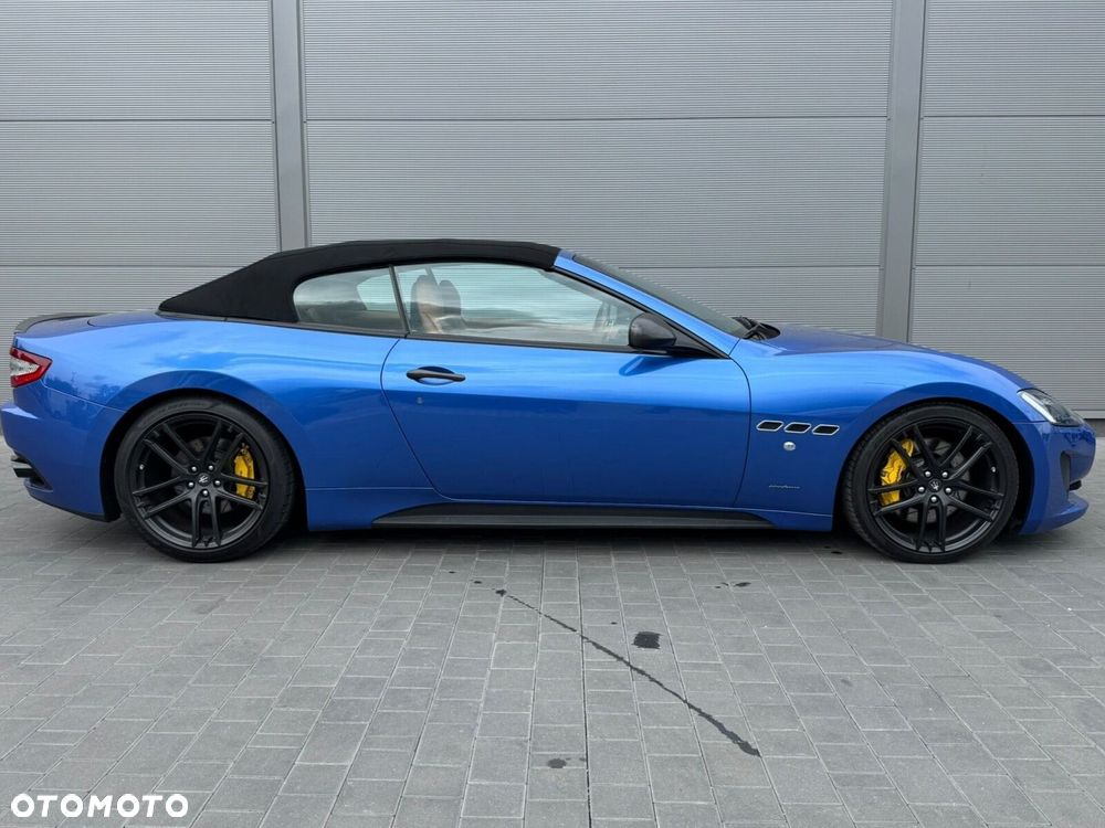 Maserati GranCabrio - 8