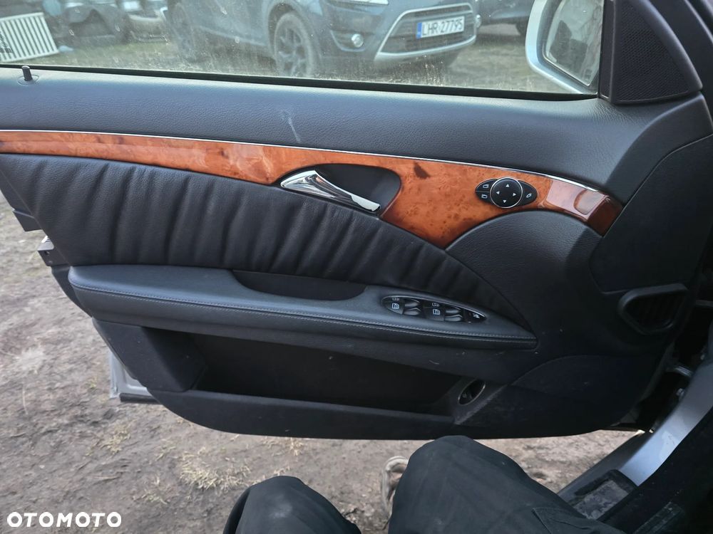 Mercedes-Benz Klasa E 220 CDI Automatik Classic - 8