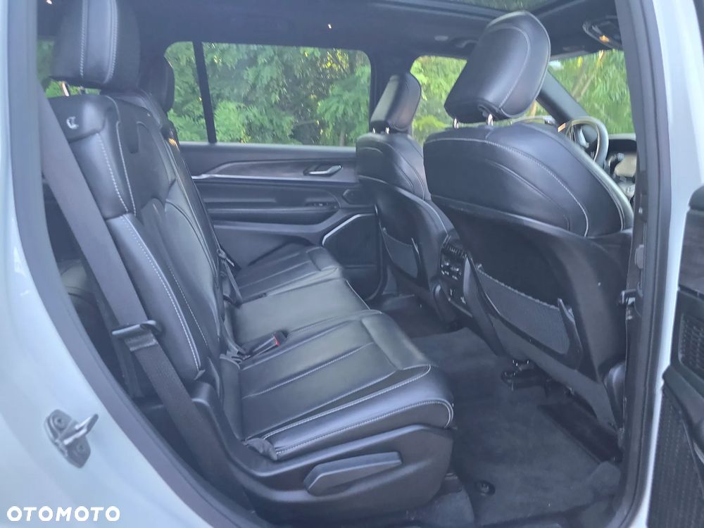 Jeep Grand Cherokee 3.6 V6 Overland - 30