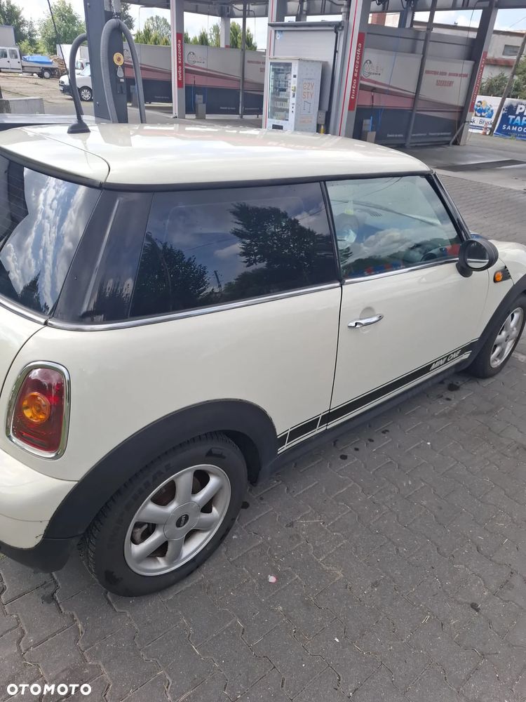 MINI ONE - 6
