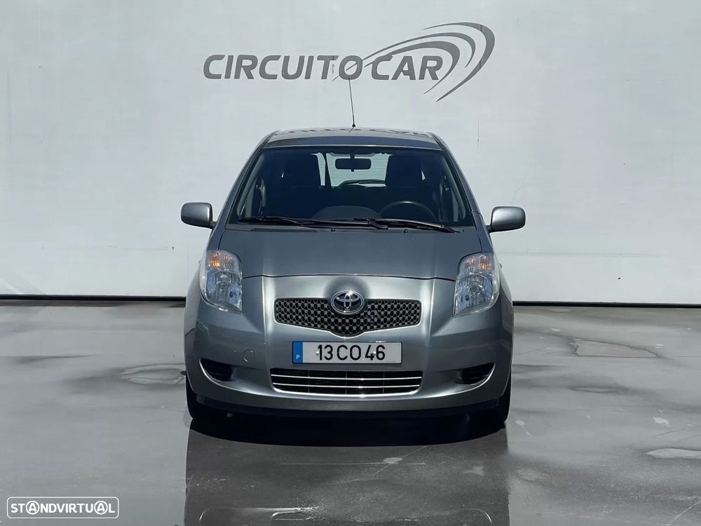 Toyota Yaris 1.0 VVT-i AC Manual - 3