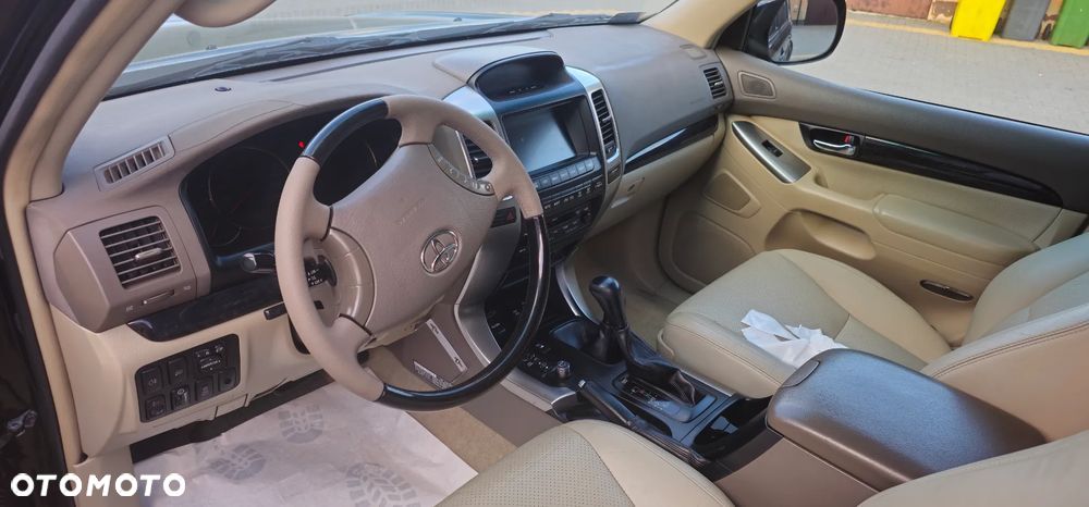 Toyota Land Cruiser - 6