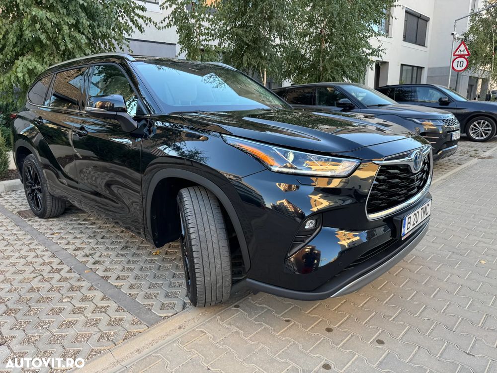 Toyota Highlander 2.5 L Hybrid Dynamic Force 248CP Luxury Metallic - 4