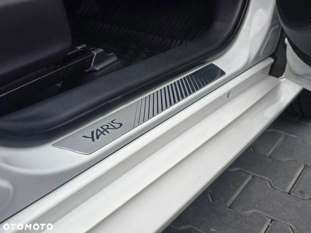 Toyota Yaris 1.5 Comfort - 30