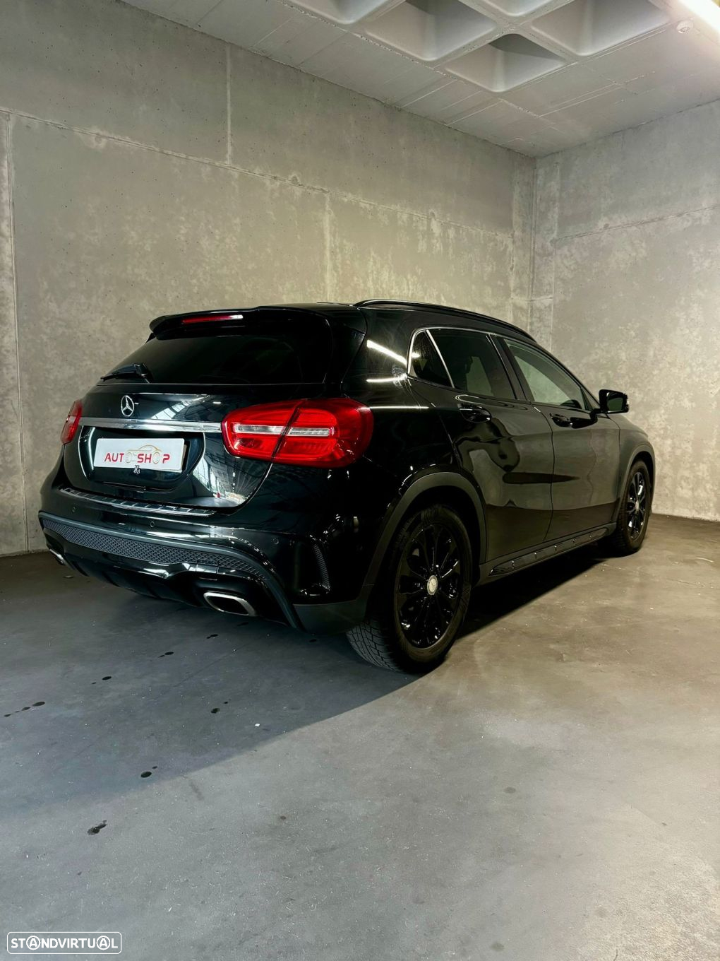 Mercedes-Benz GLA 200 d AMG Line - 28