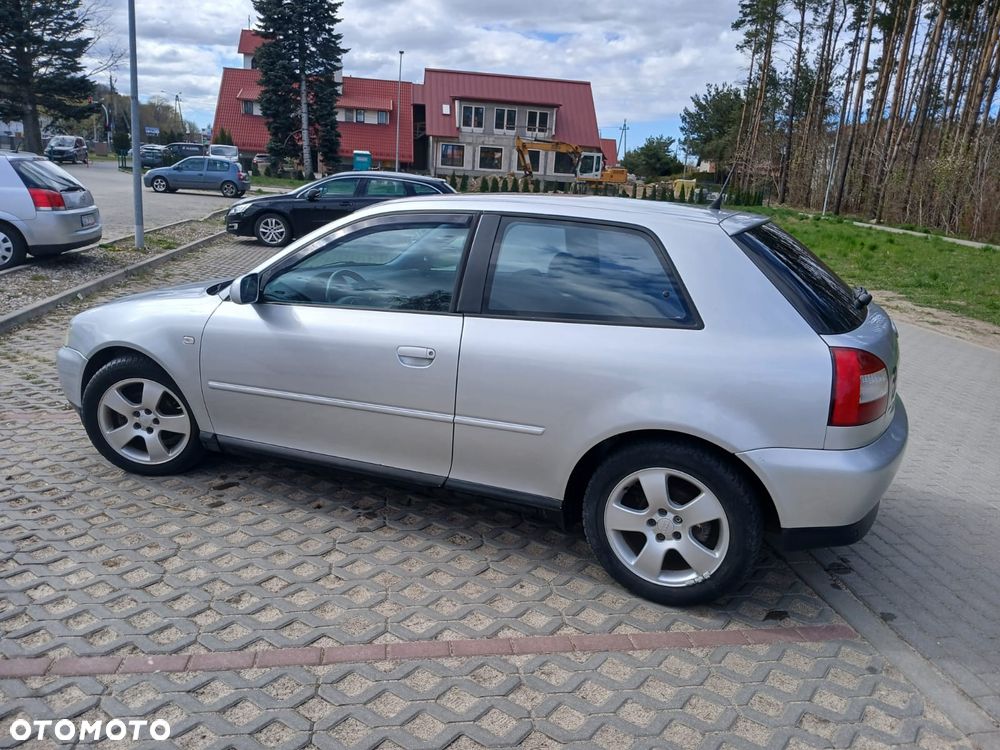 Audi A3 3-drzwiowe 1.6 S Line Sportpaket plus - 5