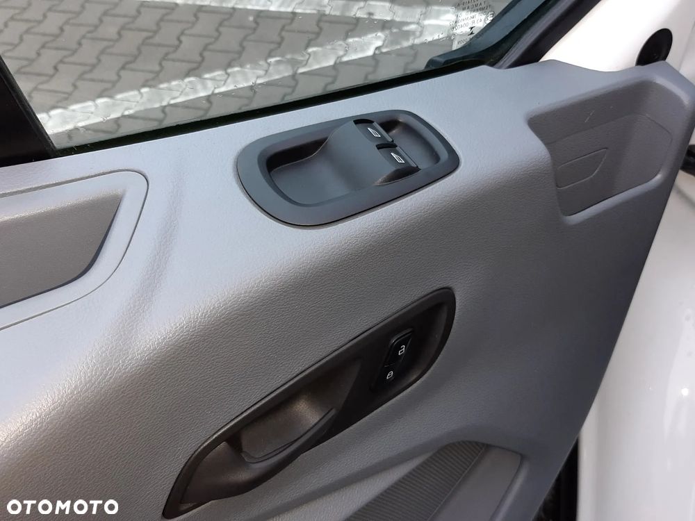 Ford TRANSIT - 9