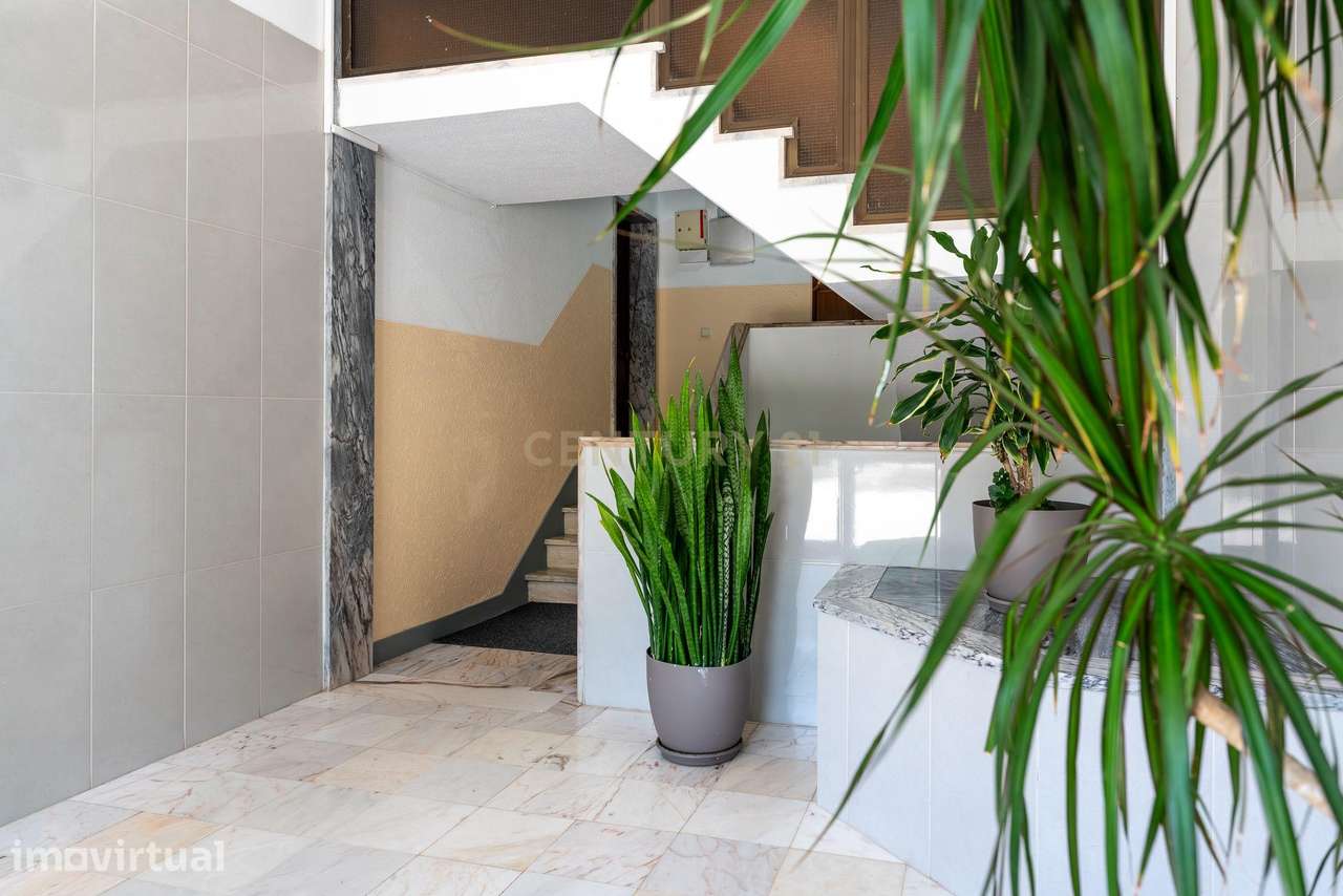 Apartamento T2 em Vila Franca de Xira com Varanda e Ar Condicionado - Grande imagem: 4/22