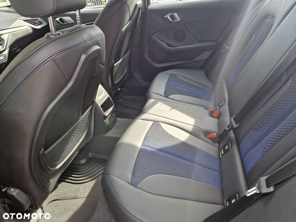 BMW Seria 1 118i M Sport - 31