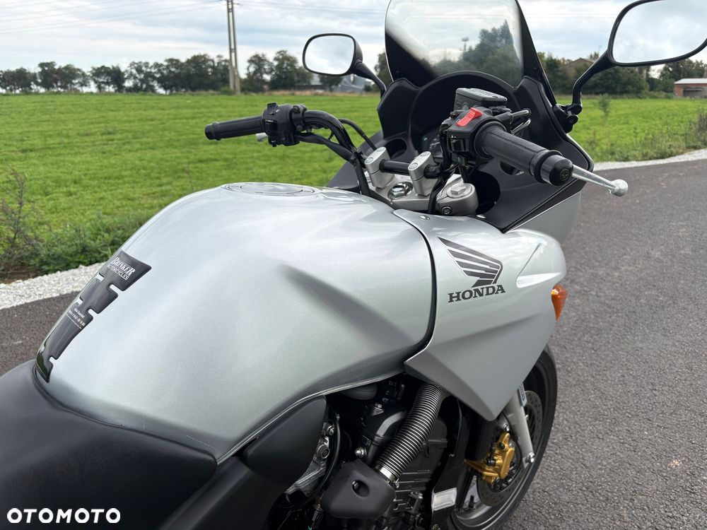Honda CBF - 23