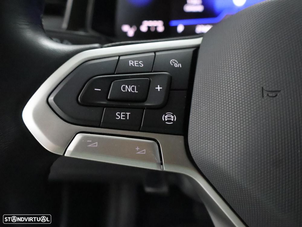 VW Taigo 1.0 TSI Urban DSG - 16