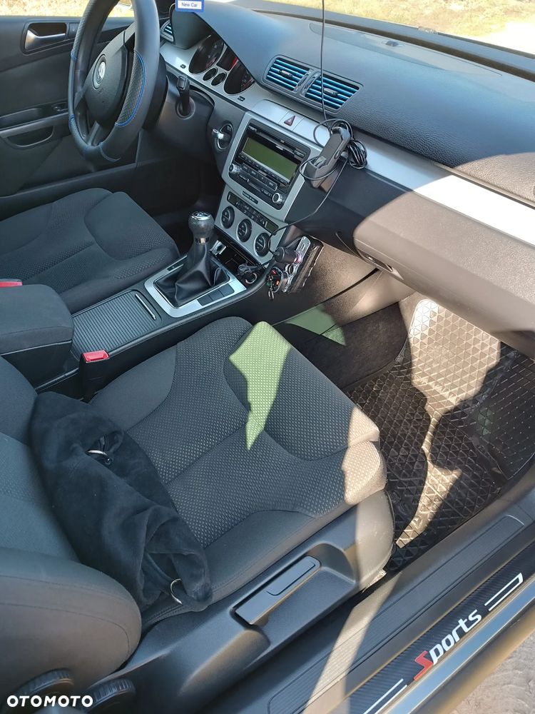 Volkswagen Passat 2.0 TDI Trendline - 8