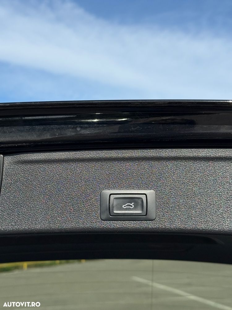 Audi A4 2.0 TDI ultra S tronic - 12