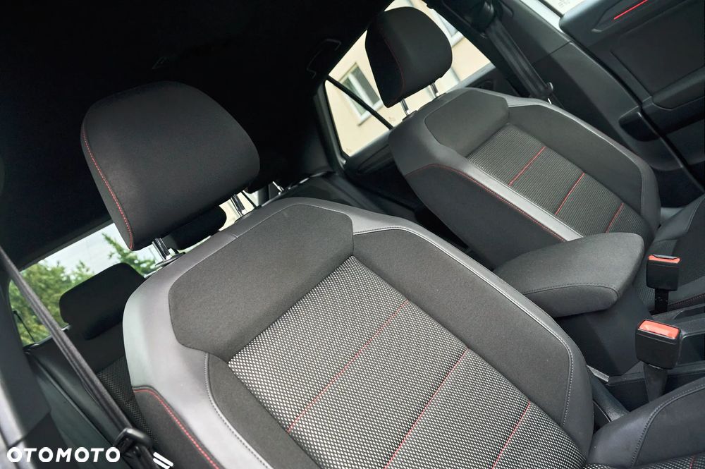 Volkswagen T-Roc 1.5 TSI OPF R-Line - 28
