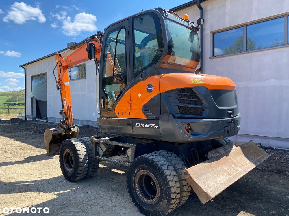 Doosan DX57W-5 - 2