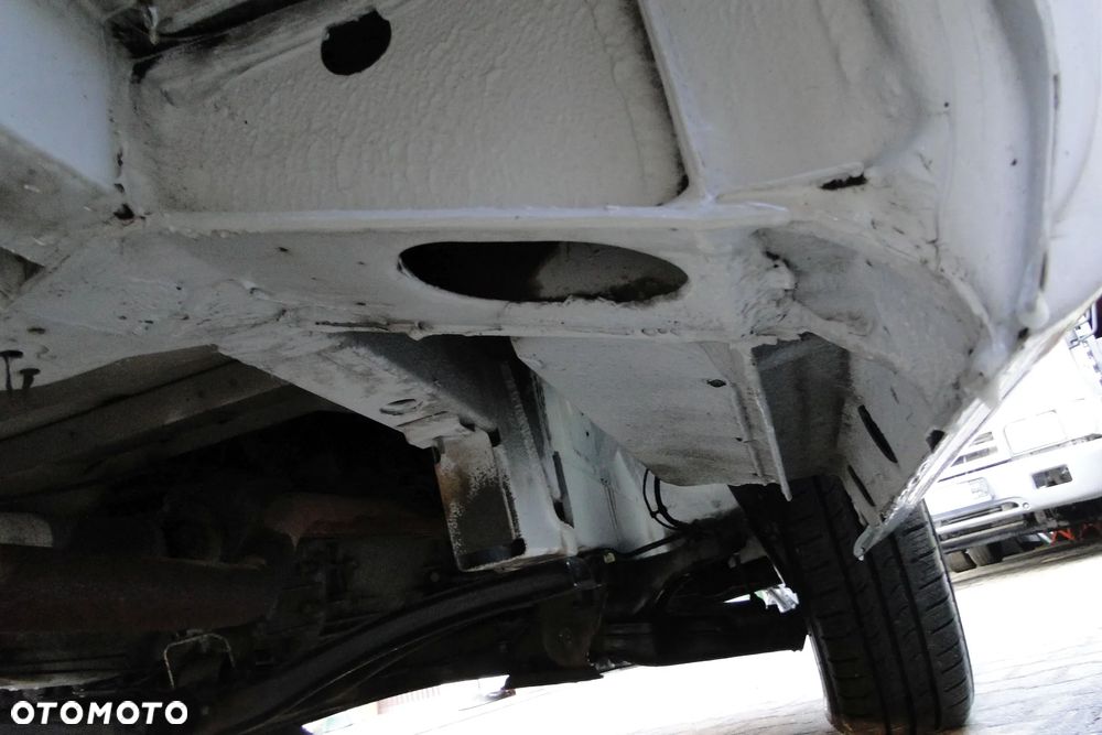 Mercedes-Benz Sprinter - 15