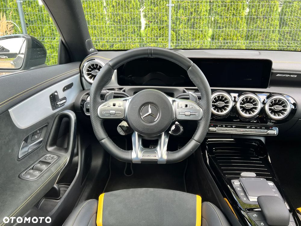 Mercedes-Benz CLA AMG 45 S 4-Matic+ 8G-DCT - 11