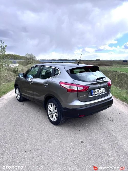 Nissan Qashqai - 2