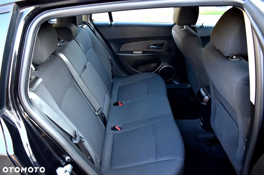 Chevrolet Cruze Station Wagon 1.6 LT - 24