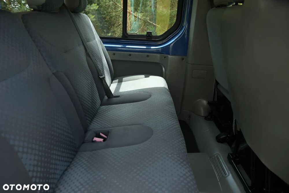 Renault Trafic - 23