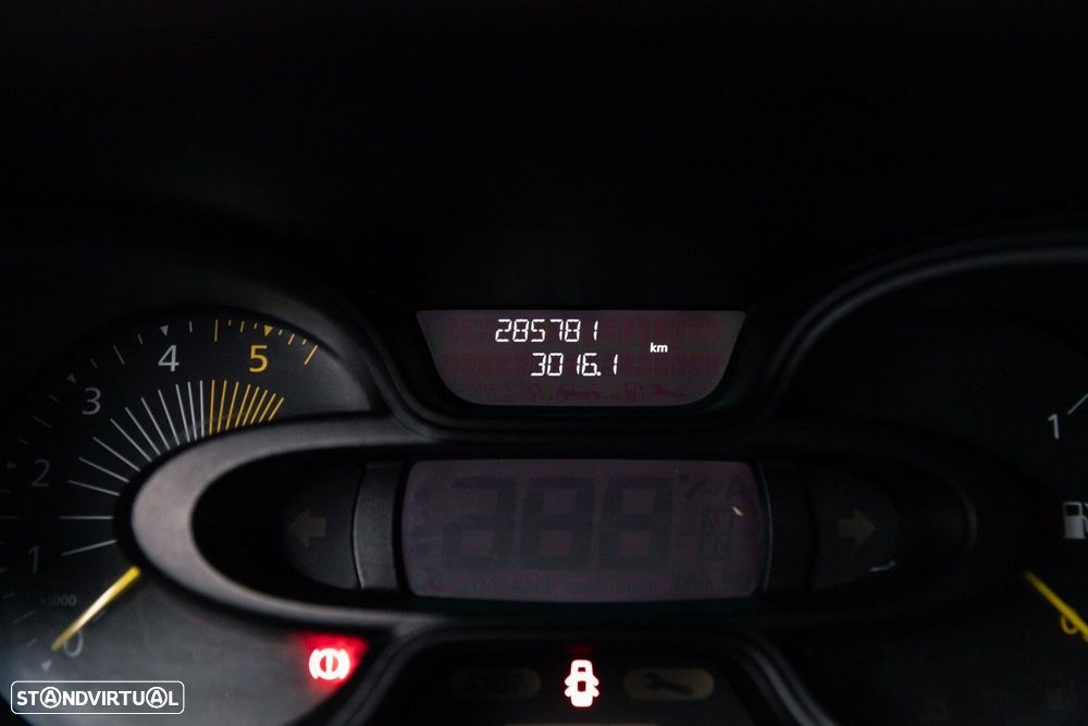 Renault Trafic 1.6 dCi L1H1 1.0T SS - 29