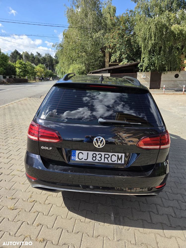 Volkswagen Golf - 18