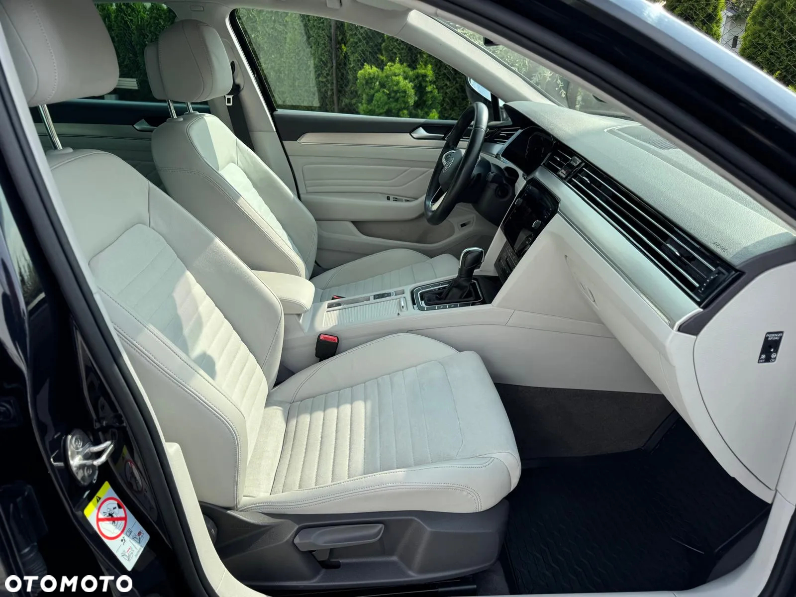 Volkswagen Passat 2.0 TSI Elegance DSG - 18