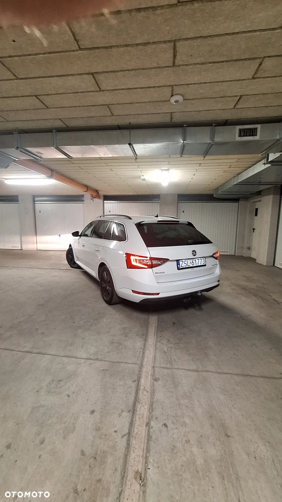 Skoda Superb 1.6 TDI Style - 23