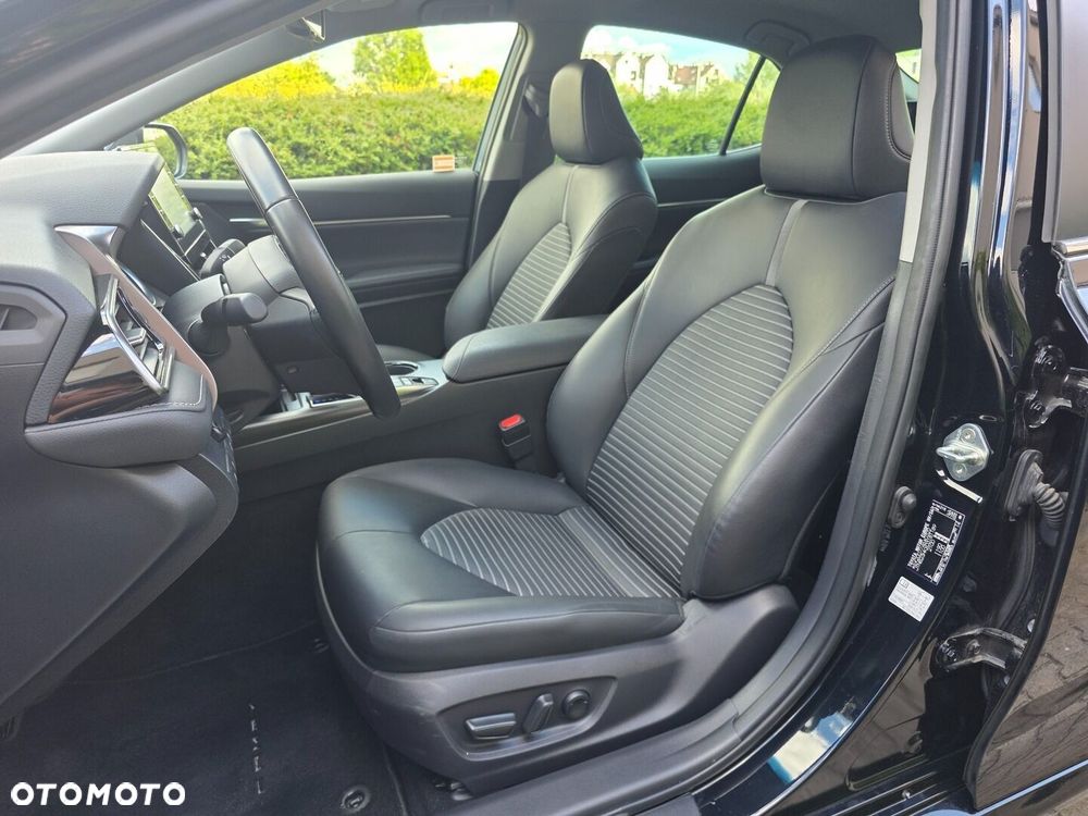 Toyota Camry 2.5 Hybrid Prestige CVT - 19