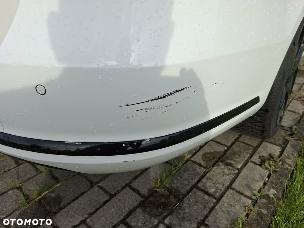 Volkswagen Passat 1.6 TDI BlueMotion Technology Highline - 12