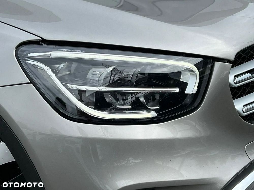 Mercedes-Benz GLC 300 d 4-Matic - 8