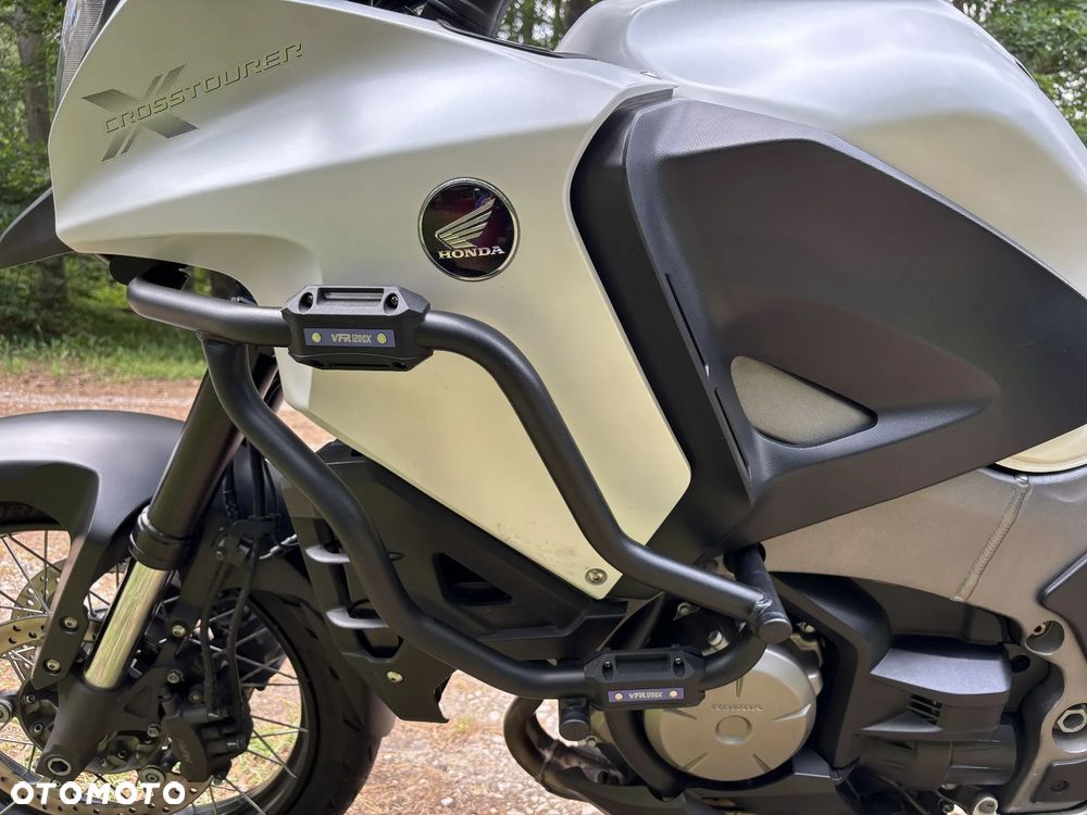 Honda VFR - 16