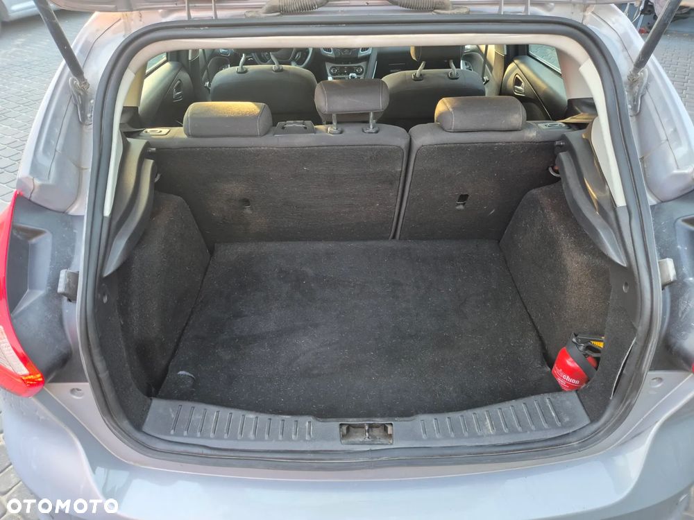Ford Focus - 10