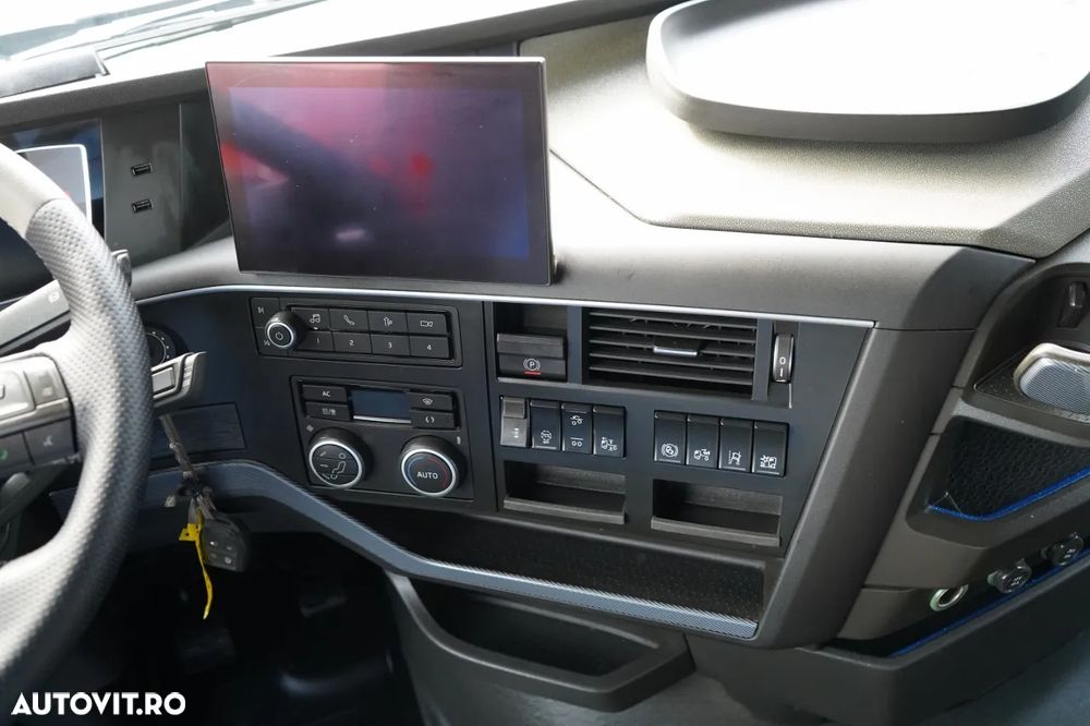 Volvo FH 460 / COMBINAT TANDEM / 120 M3 / TRANSIT / I-SAVE / I-PARK COOL / PUNTE RIDICATĂ ȘI DIRECȚIE / 2021 / - 30
