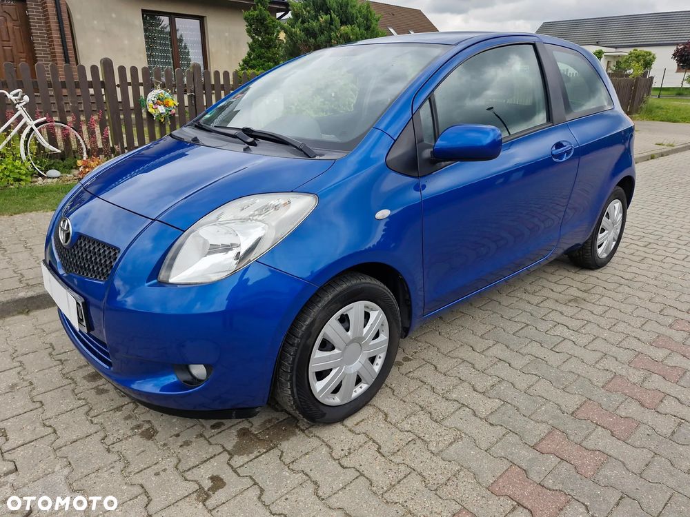 Toyota Yaris 1.0 Luna A/C - 38