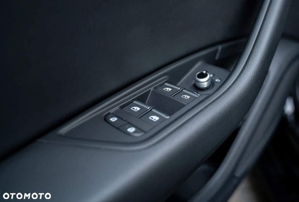 Audi A4 Limousine 40 TFSI quattro S tronic - 15