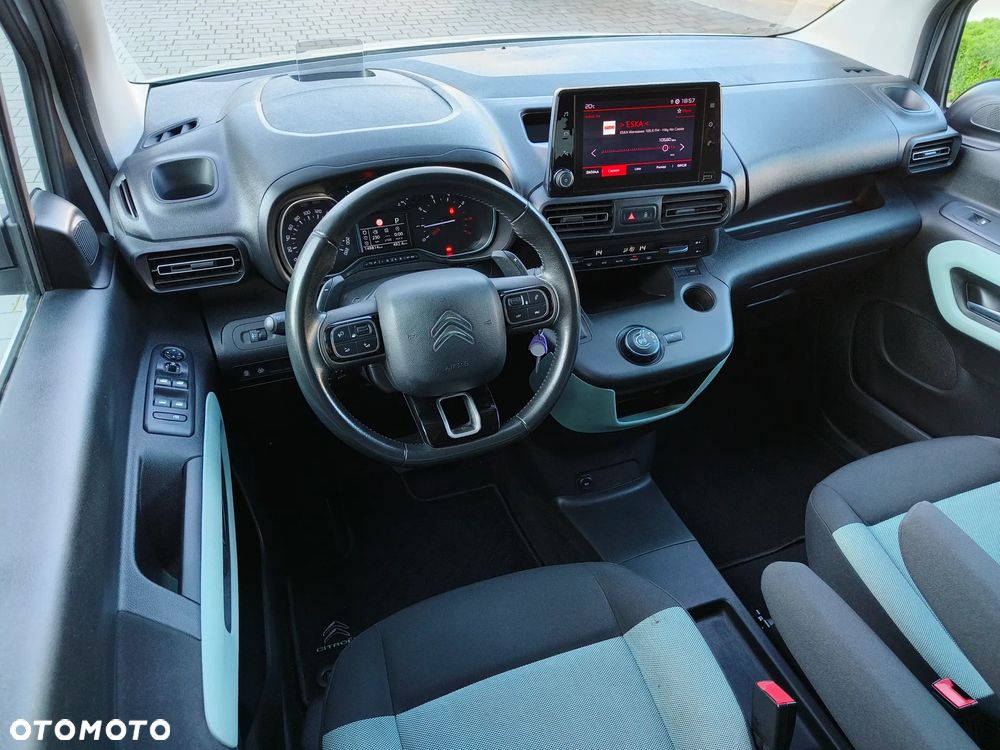 Citroën Berlingo XL 7-Sitzer PureTech 130 EAT8 SHINE - 9