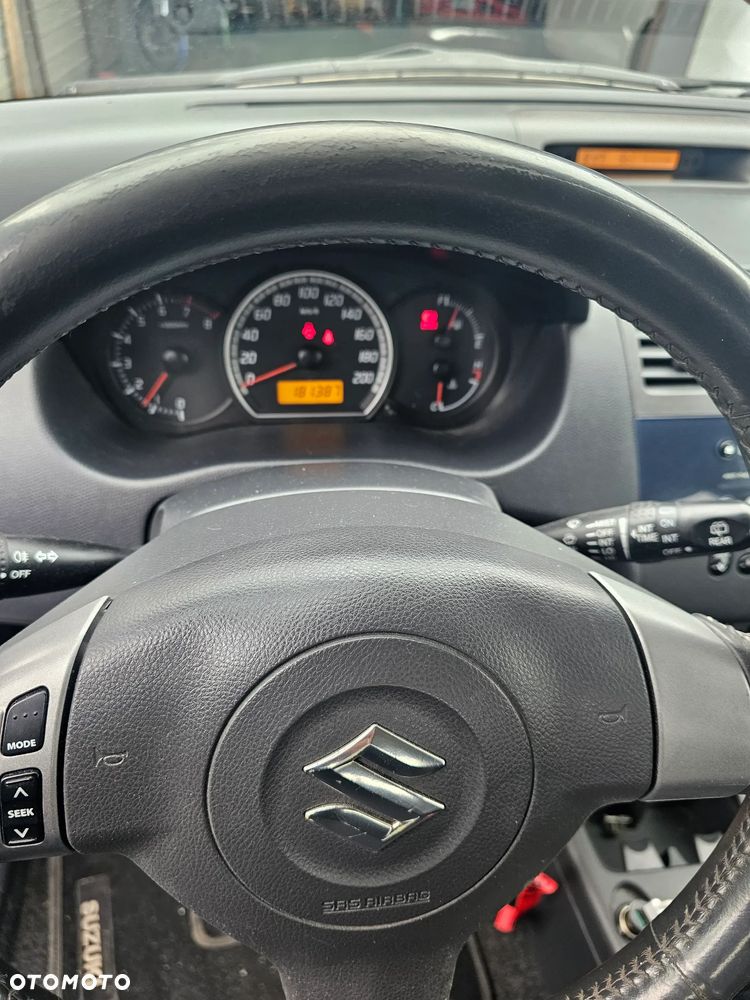 Suzuki Swift 1.3 GLX / Comfort - 6