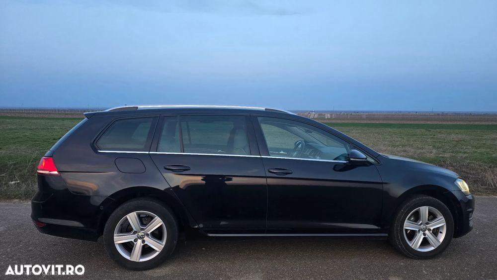 Volkswagen Golf 1.6 TDI DPF BMT Highline - 28