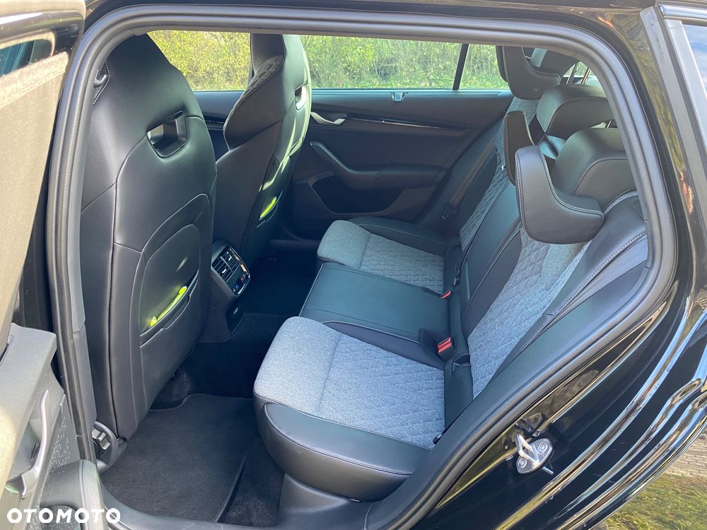 Skoda Octavia 1.5 TSI mHEV DSG Sportline - 23