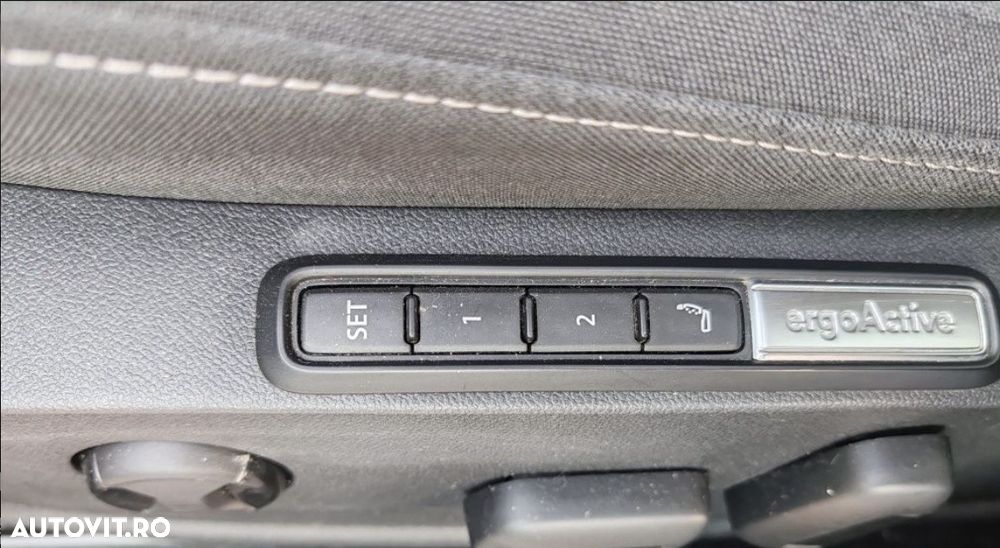 Volkswagen Golf 2.0 TDI Style - 6