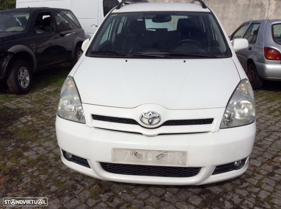 Toyota Corolla Verso - 1