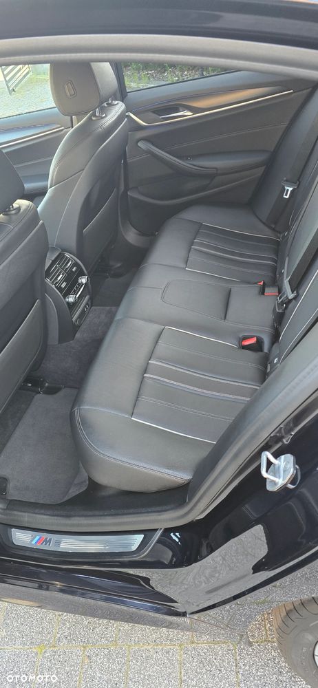 BMW Seria 5 530d xDrive mHEV M Sport sport - 9