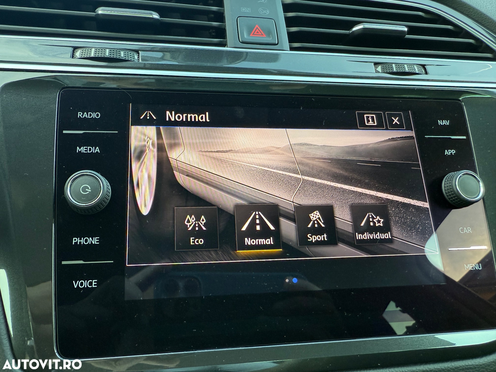 Volkswagen Tiguan 2.0 TDI 4Mot DSG Highline - 38