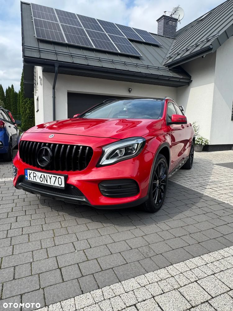 Mercedes-Benz GLA 250 4-Matic AMG Line - 1