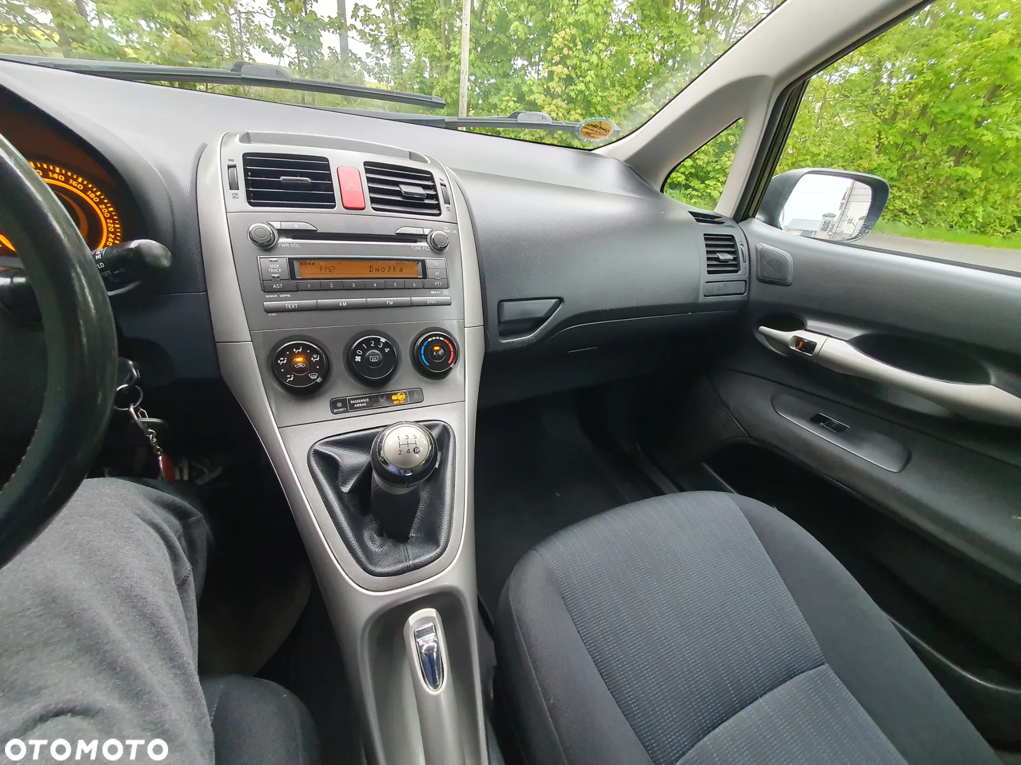 Toyota Auris 1.6 VVT-i Executive - 18